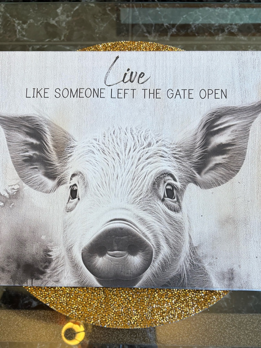 Black and White NWT Pig Canvas Art. Ready to hang! 12”x15.5”